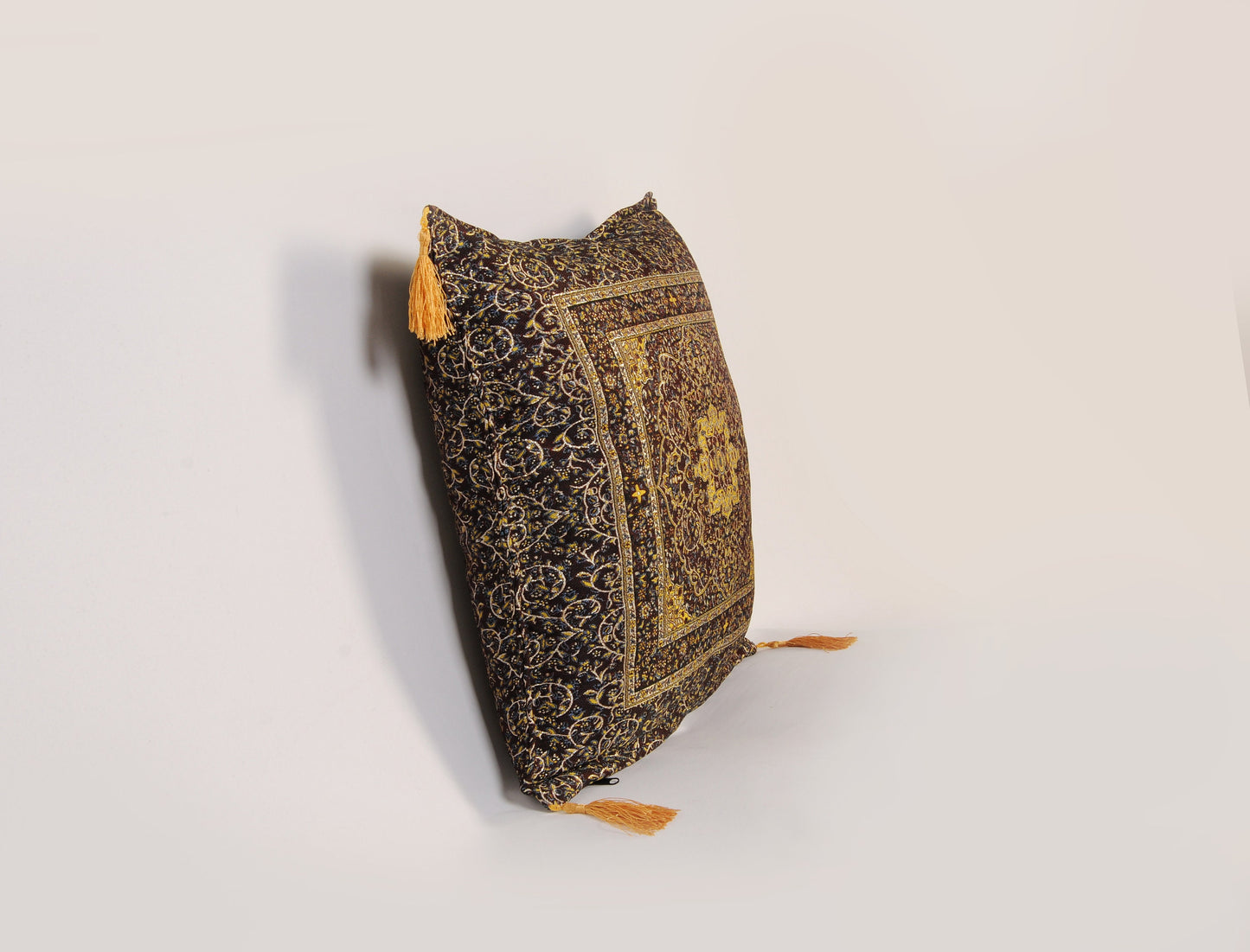 Oriental Home®  Tasseled Kilim Pillow Cover