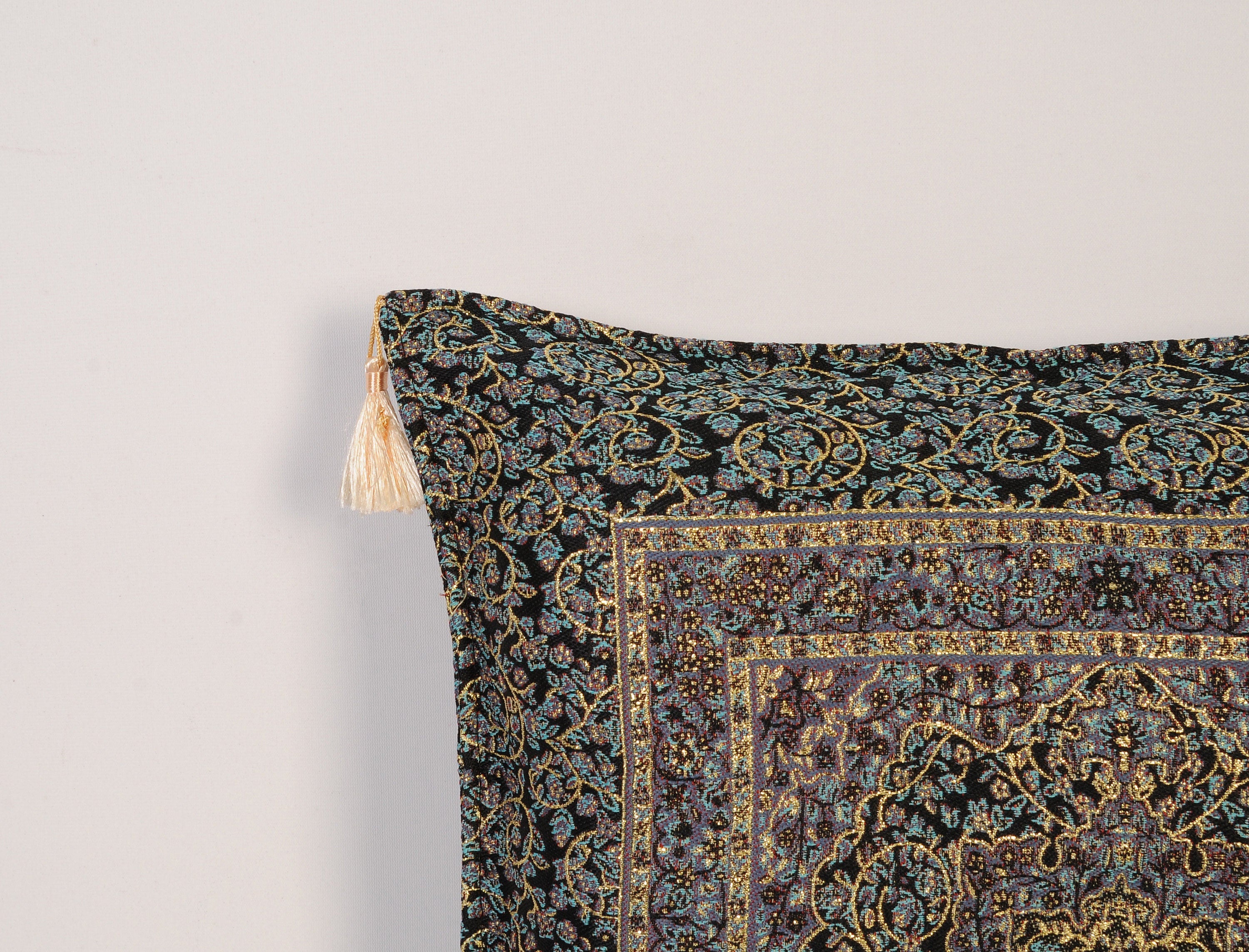 Oriental Home®  Tasseled Kilim Pillow Cover