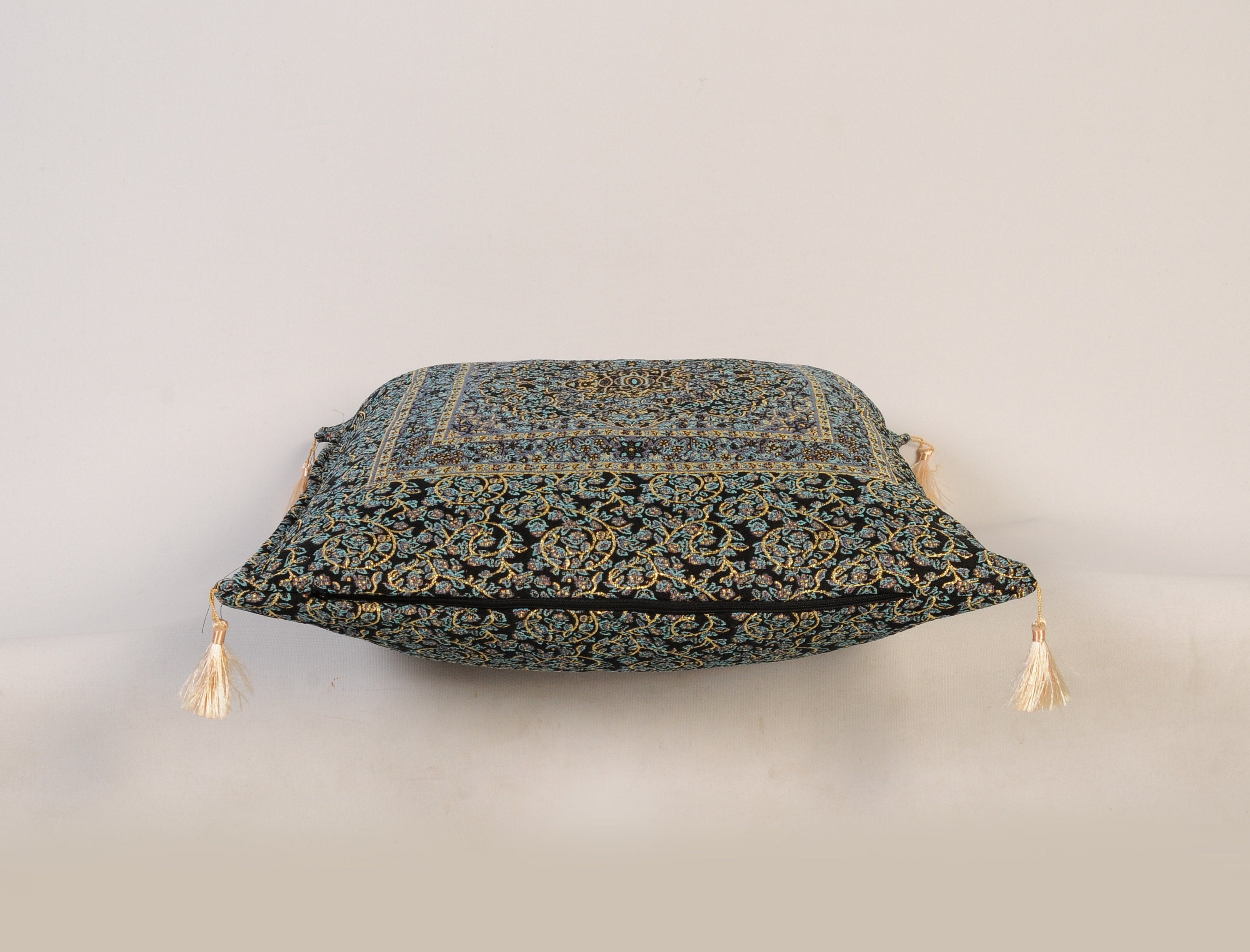 Oriental Home®  Tasseled Kilim Pillow Cover