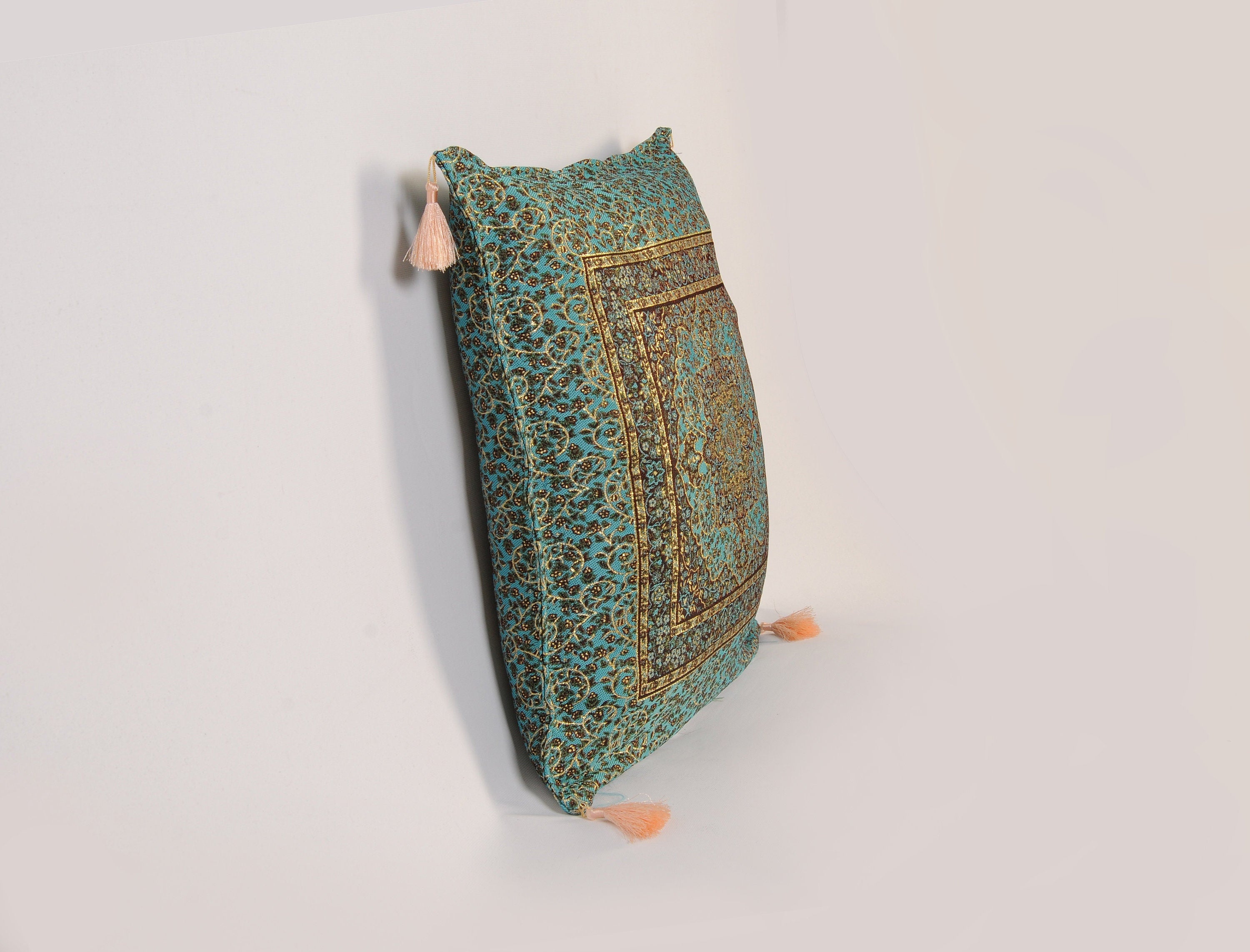 Oriental Home®  Tasseled Kilim Pillow Cover