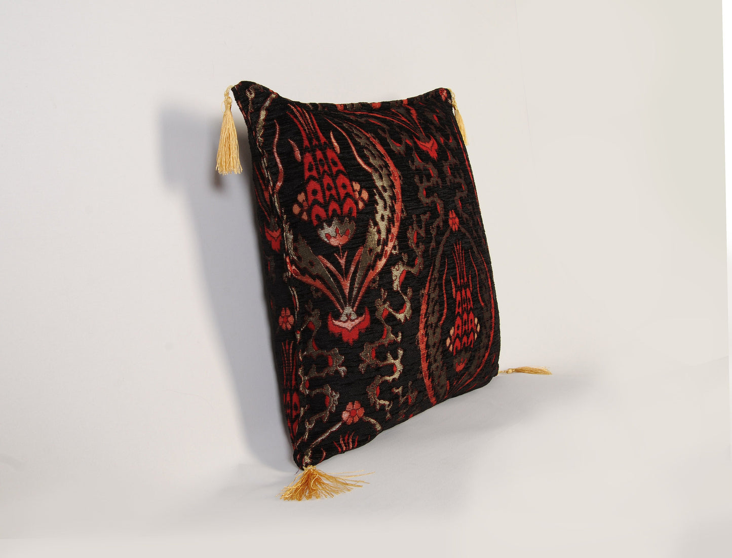 Oriental Home®  Tasseled Kilim Pillow Cover