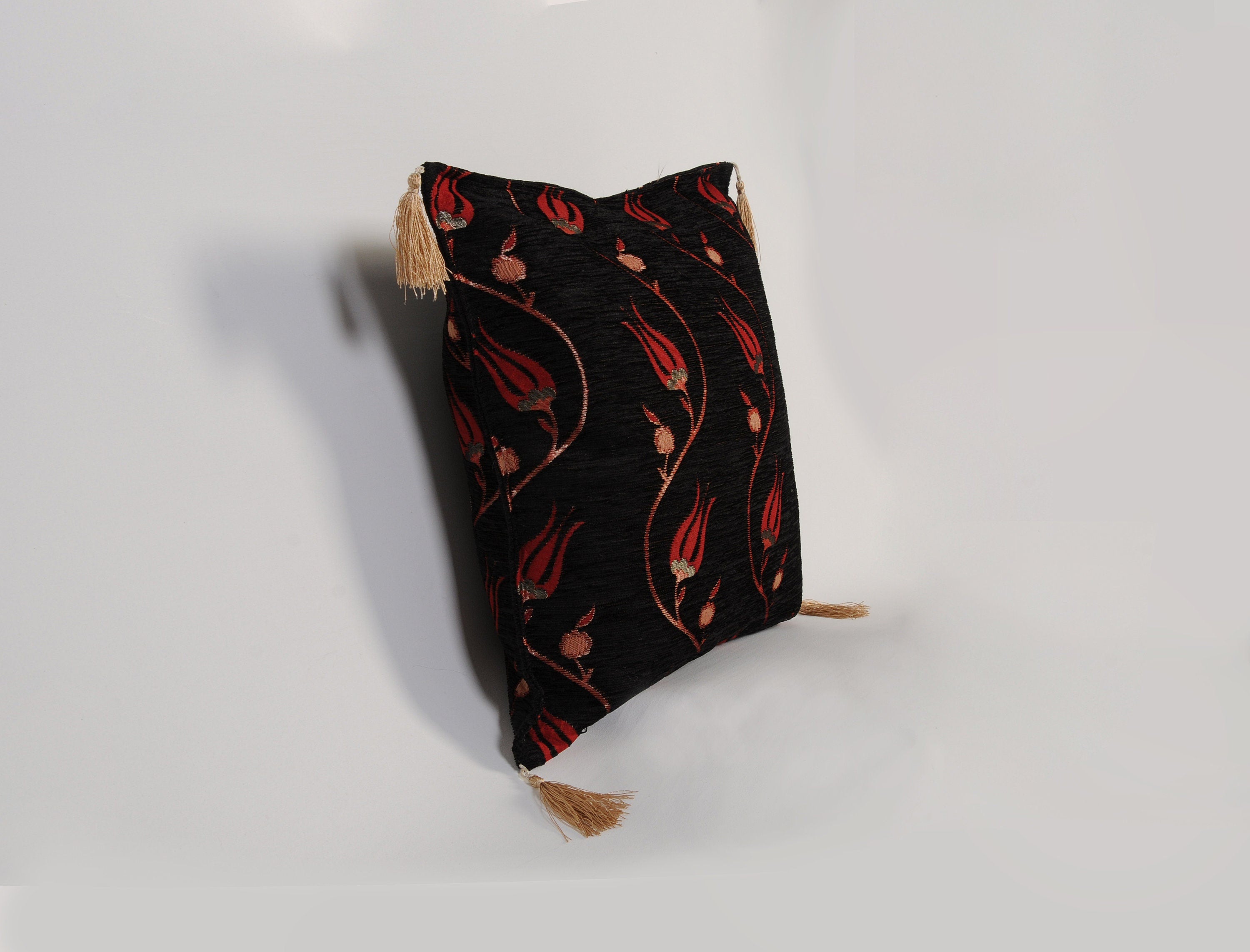 Oriental Home®  Tasseled Kilim Pillow Cover